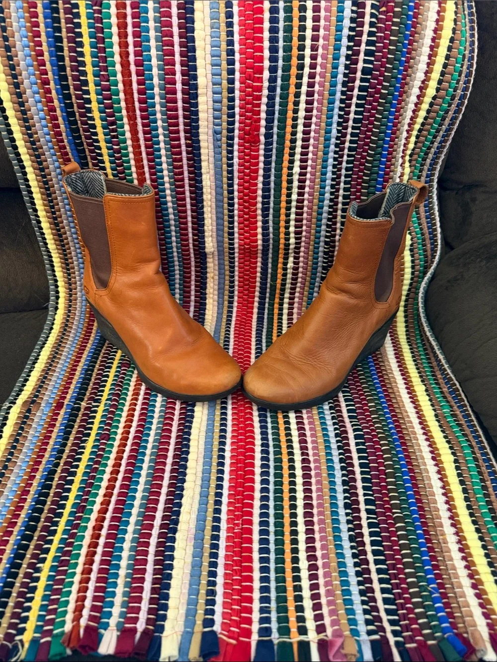 UGG Dupre Leather wedge boots, genuine sheepskin insoles size 8 size 8